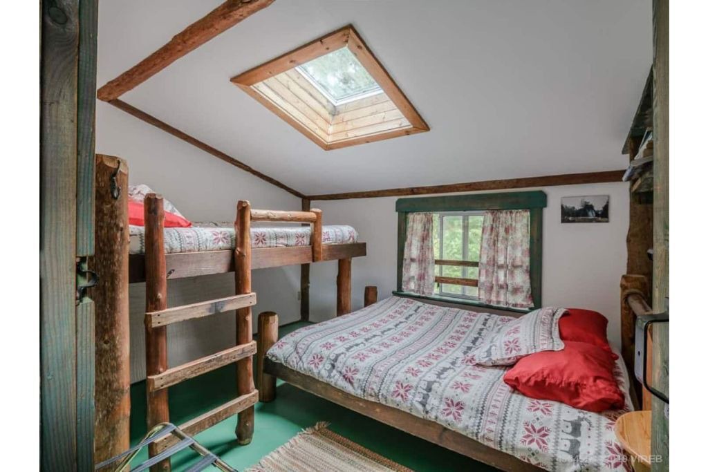 Photo of Bedroom in Bamfield