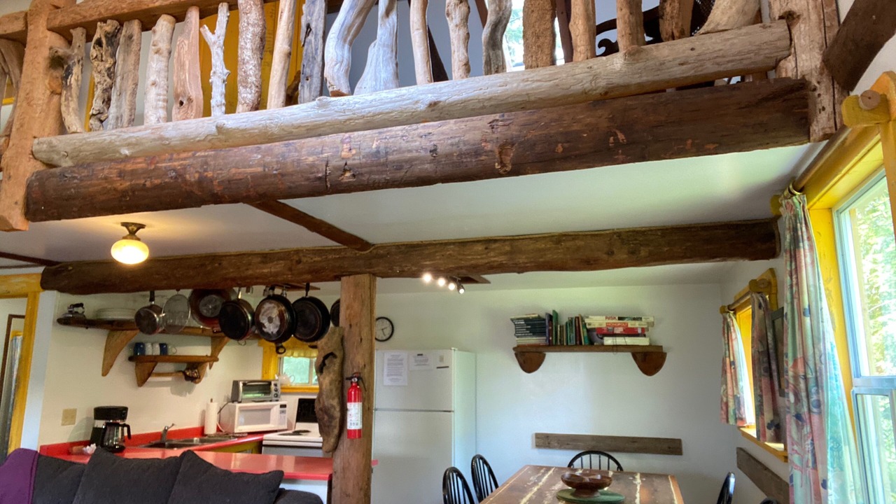 Photo of Livingroom in Bamfield