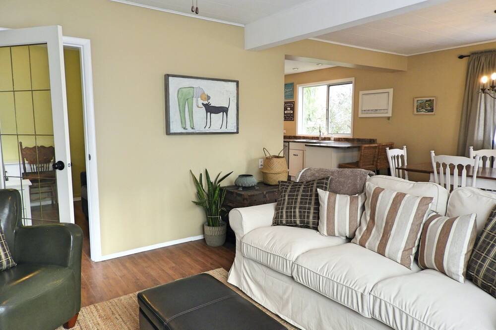 Photo of Bedroom in Chemainus
