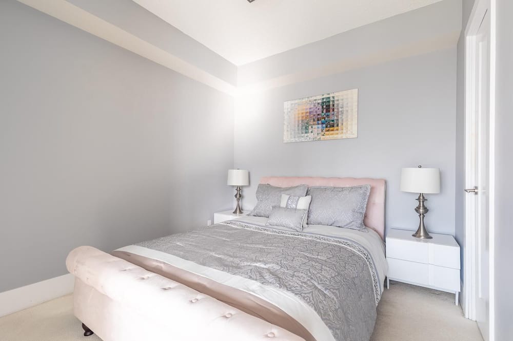 Photo of Bedroom in Toronto Entertainment District
