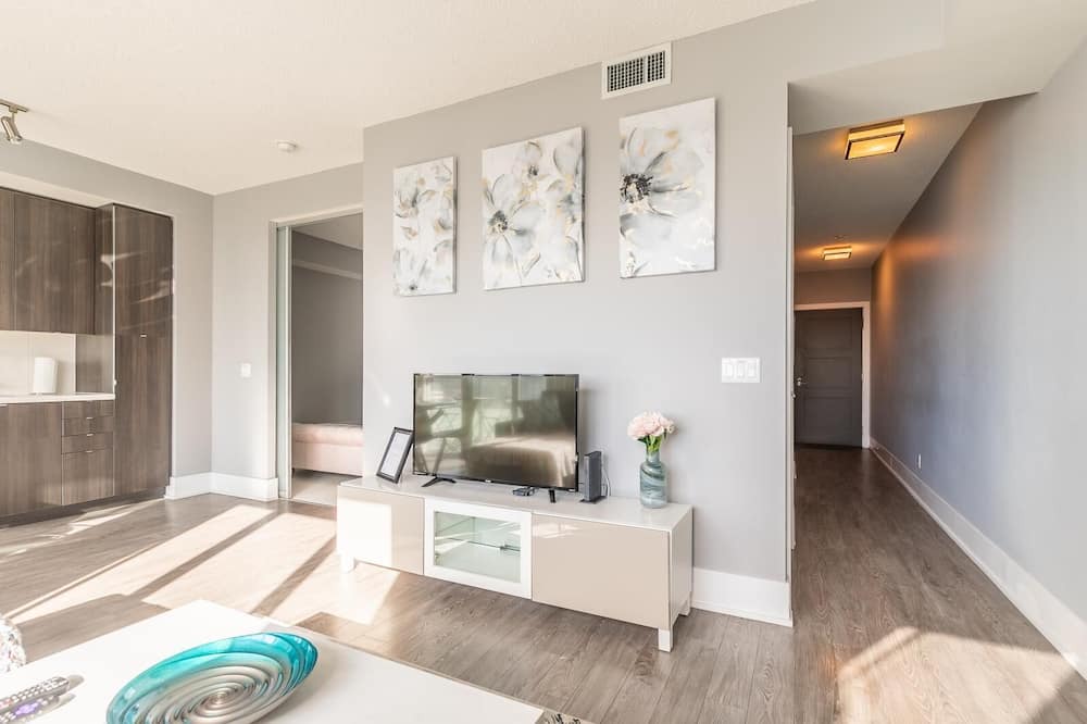 Photo of Bedroom in Toronto Entertainment District