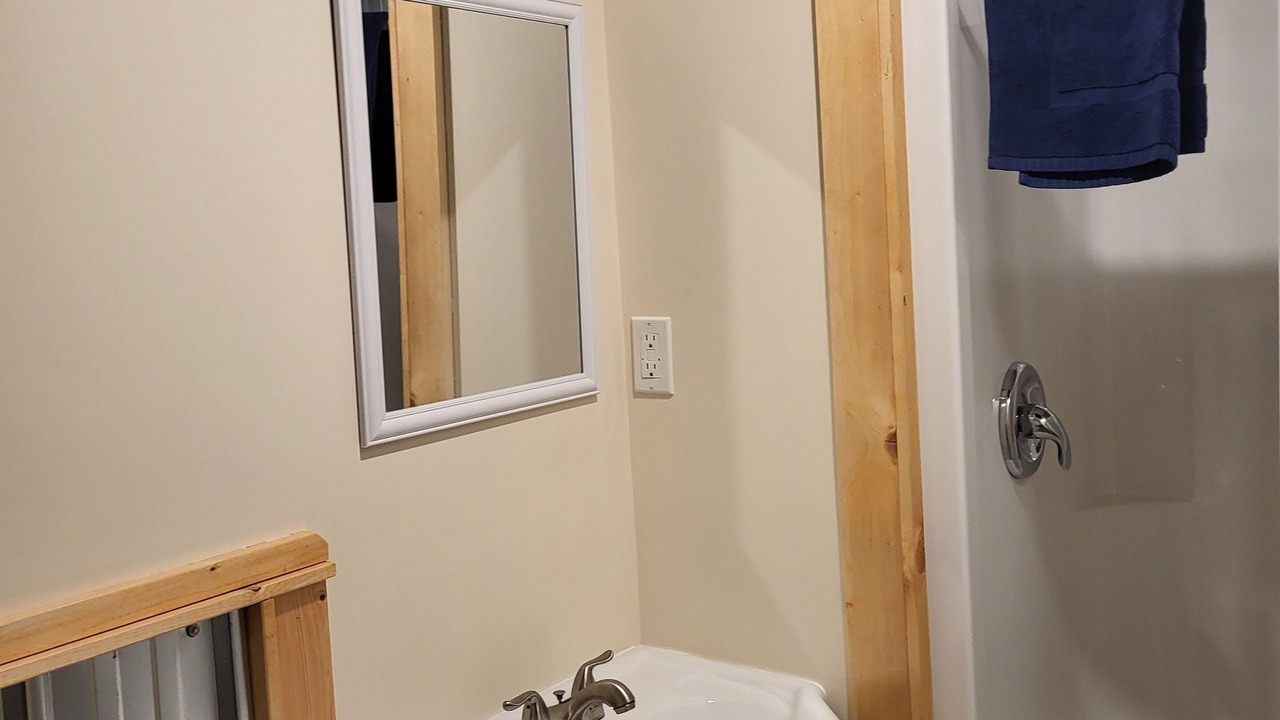 Photo of Bathroom in Radium Hot Springs
