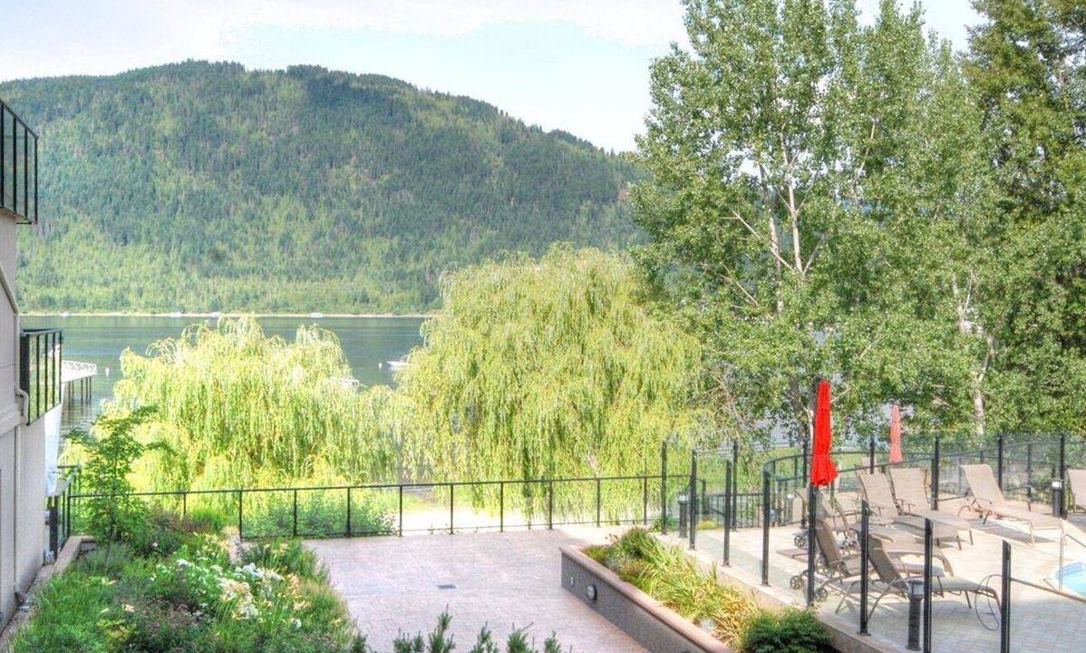 Photo of Others in Sicamous