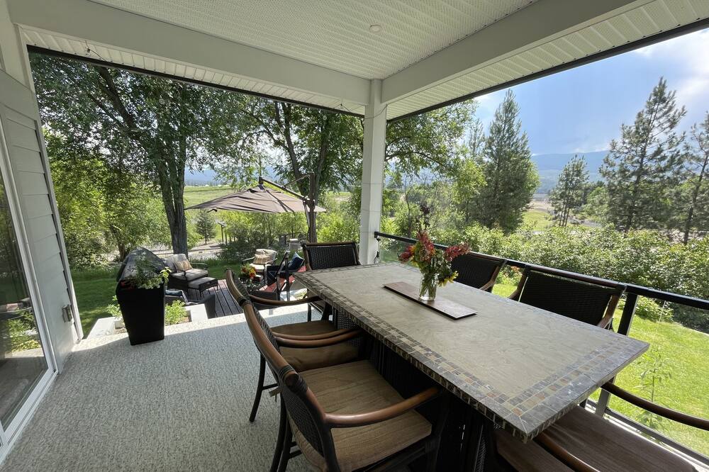 Photo of Outdoor in Southeast Kelowna