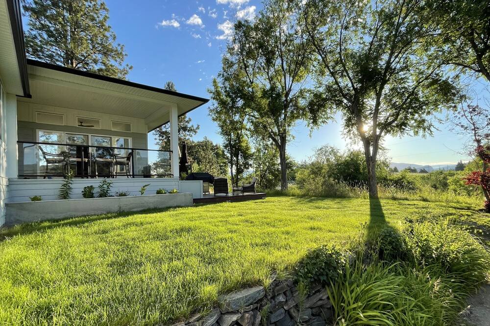 Photo of Outdoor in Southeast Kelowna