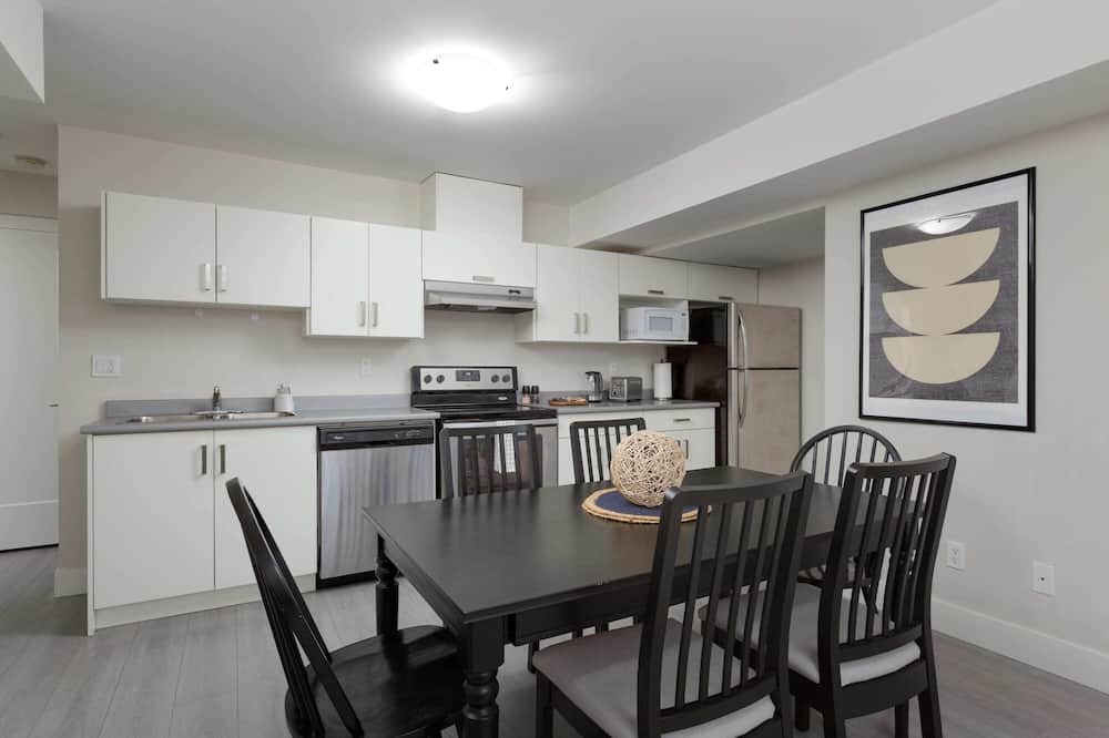 Photo of Livingroom in Lynn Valley