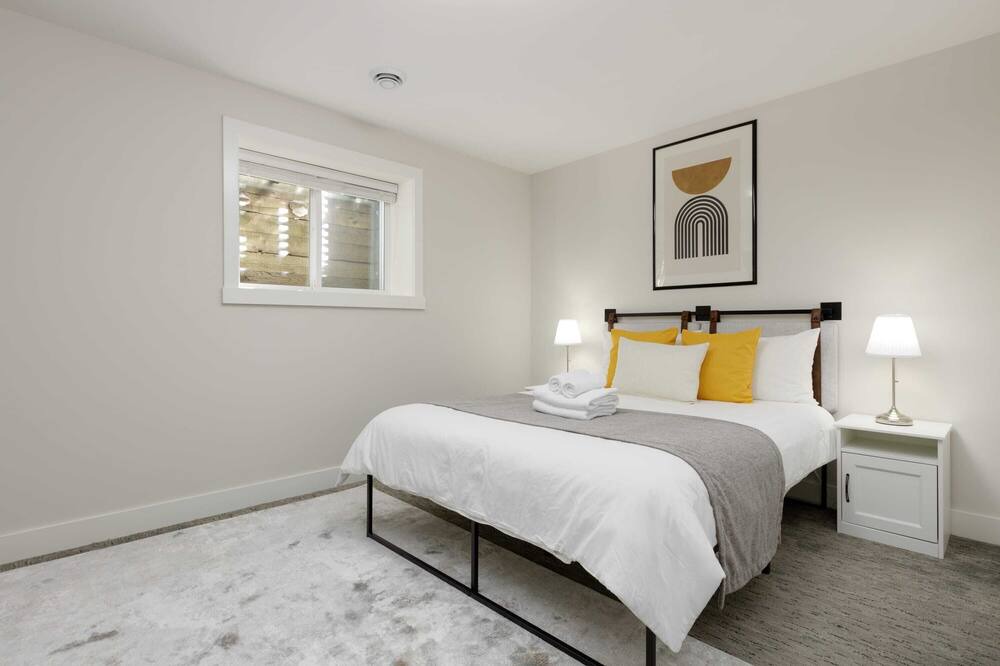 Photo of Bedroom in Lynn Valley