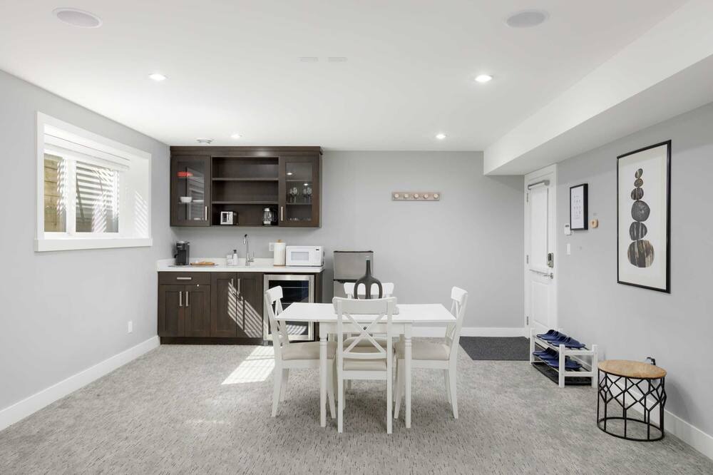 Photo of Livingroom in Lynn Valley