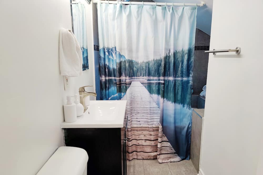 Photo of Bathroom in Belleville