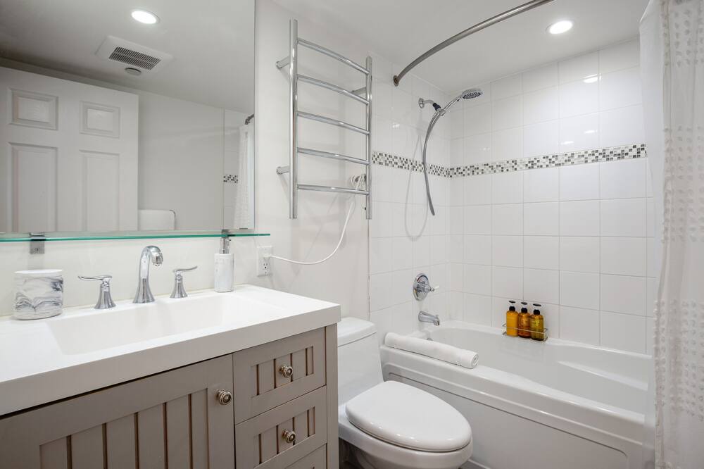 Photo of Bathroom in Upper Village