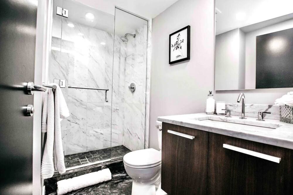 Photo of Bathroom in James Bay