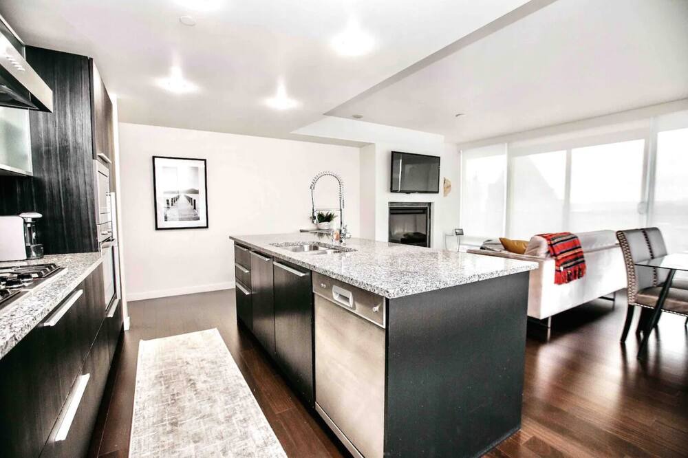 Photo of Kitchen in James Bay
