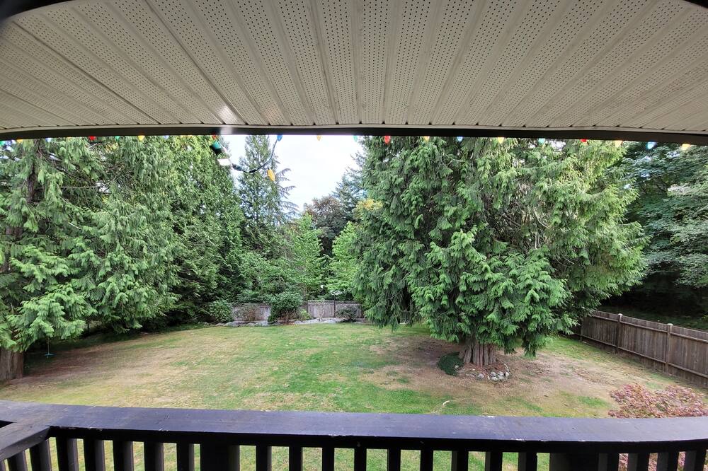 Photo of Patio Balcony in Gibsons