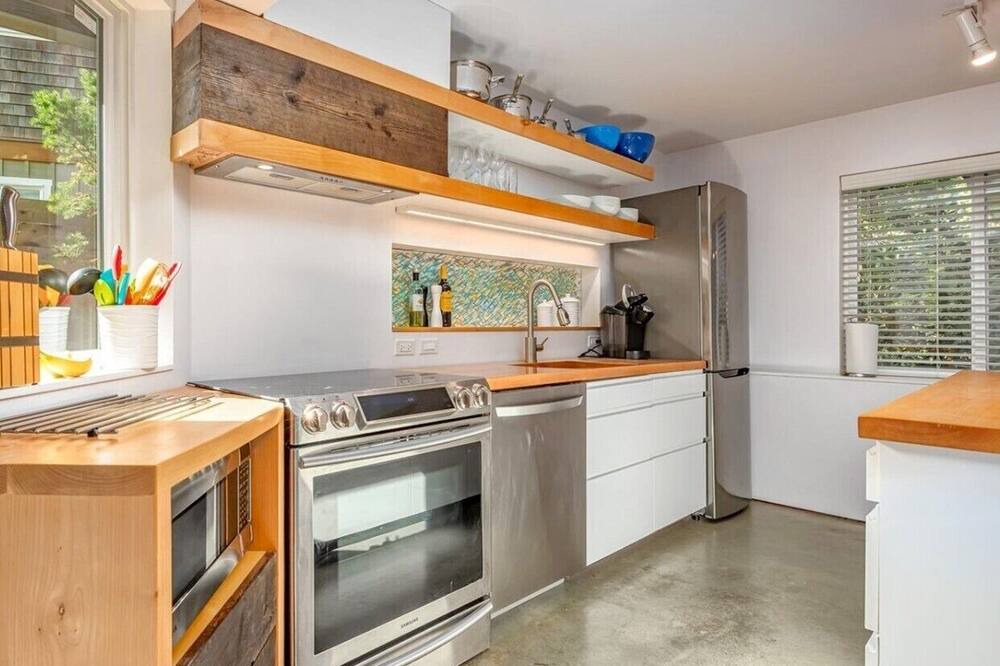 Photo of Kitchen in Comox