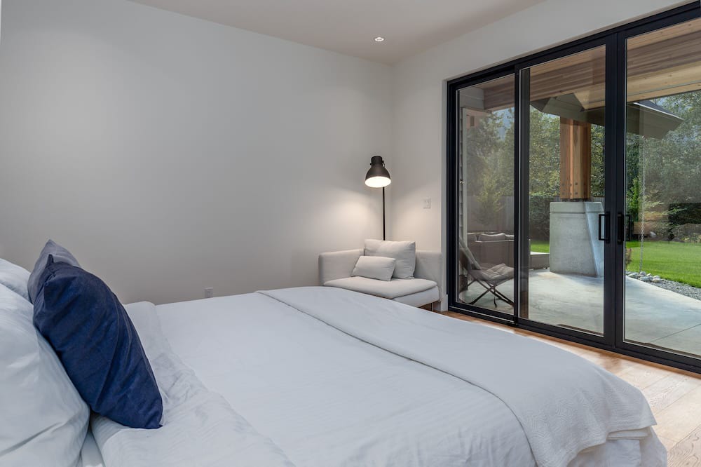 Photo of Bedroom in Brackendale