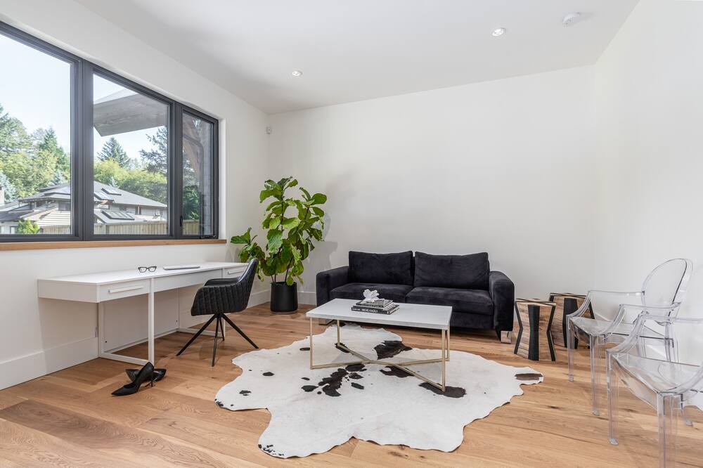 Photo of Livingroom in Brackendale