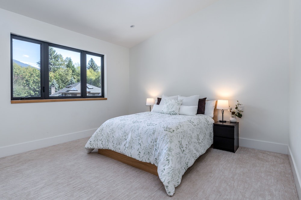 Photo of Bedroom in Brackendale