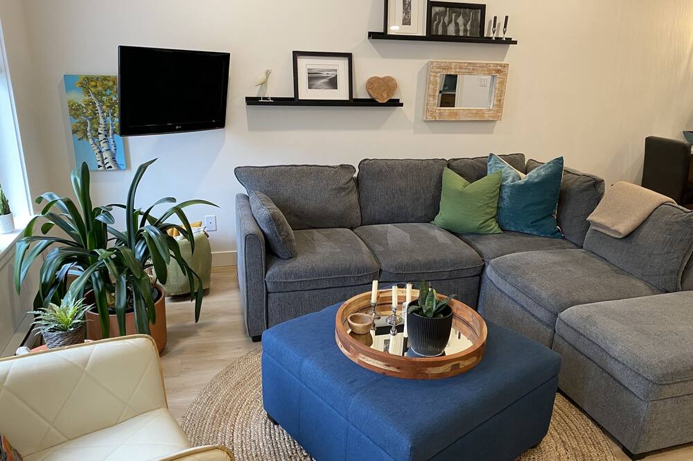 Photo of Livingroom in South Central