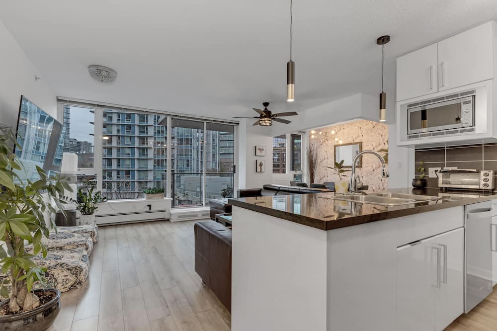 Photo of Kitchen in Crosstown