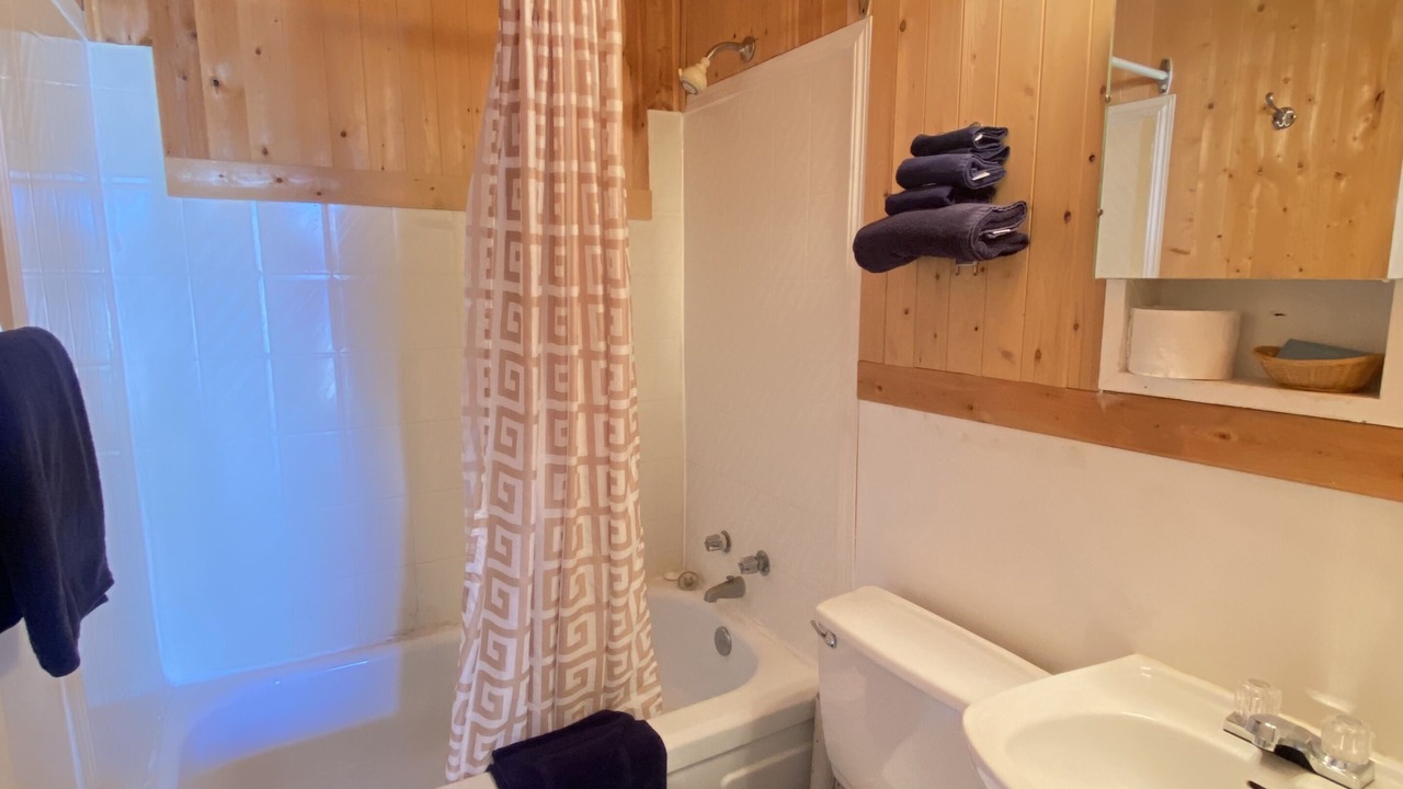 Photo of Bathroom in Fort Nelson
