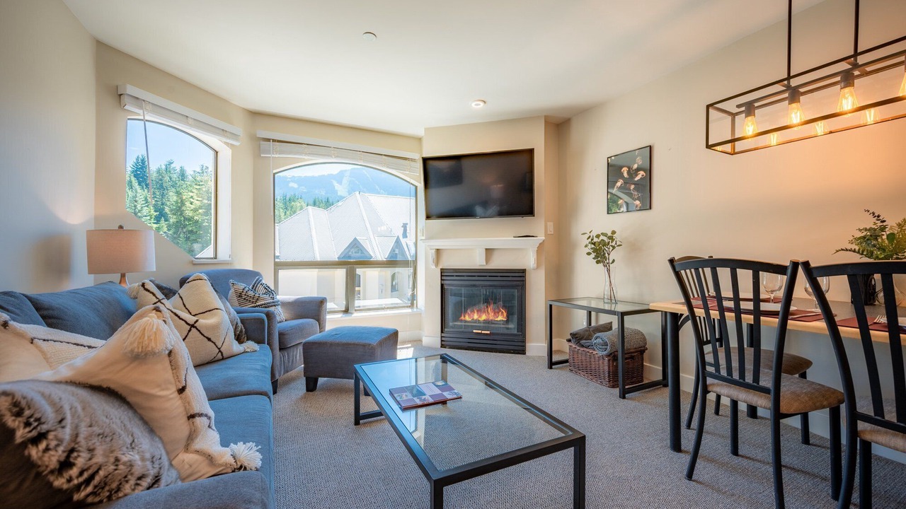 Photo of Livingroom in Upper Village