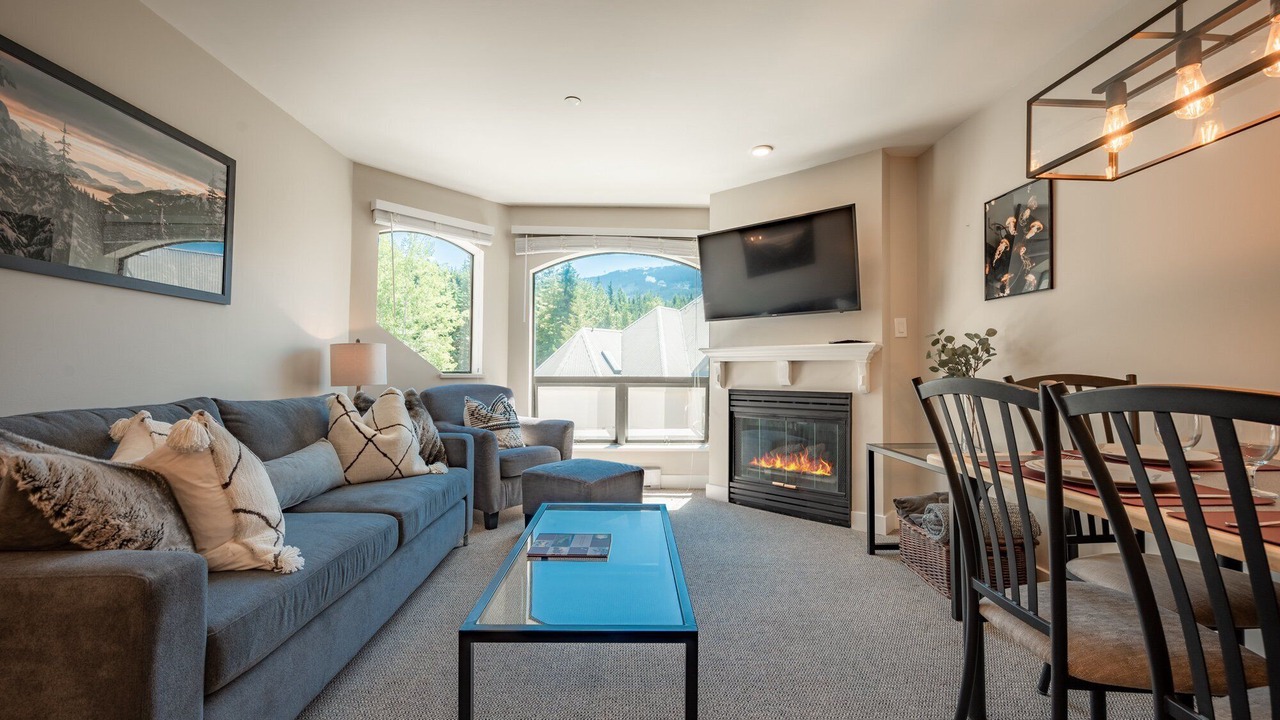 Photo of Livingroom in Upper Village
