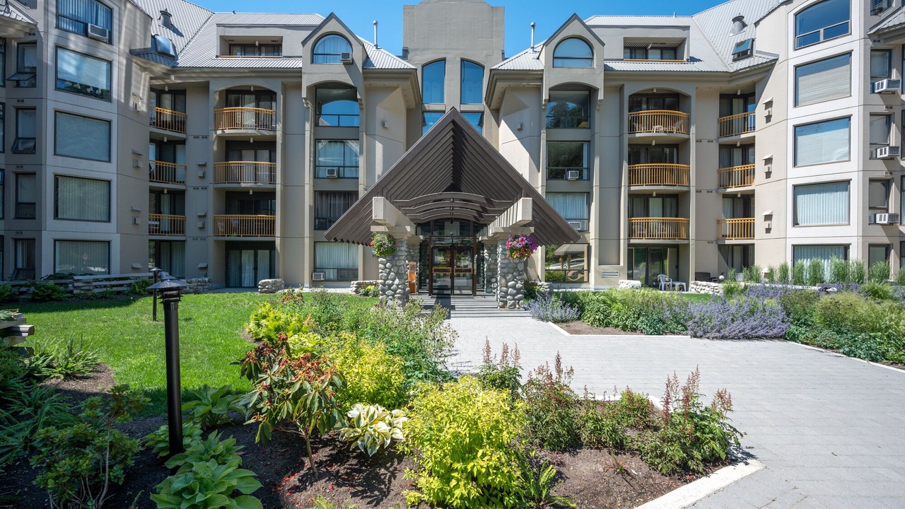 Photo of Outdoor in Upper Village