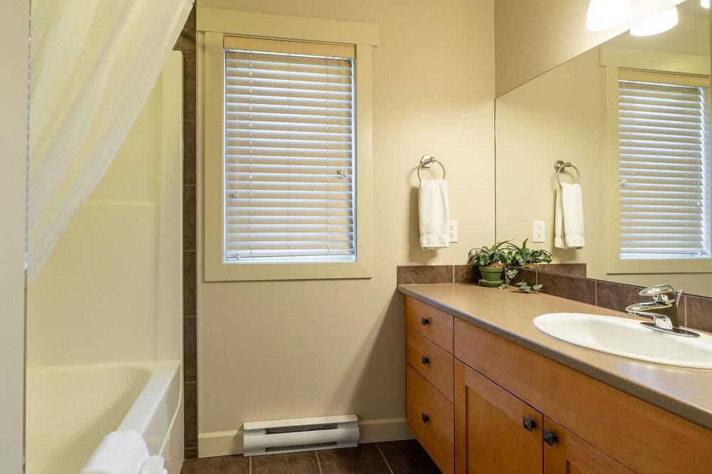 Photo of Bathroom in Sooke