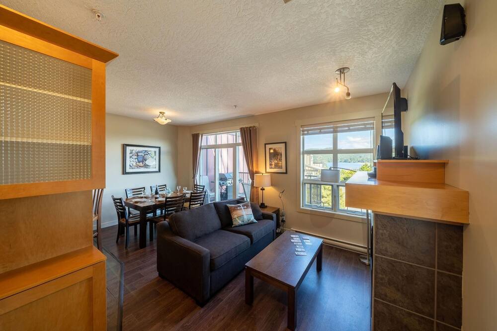 Photo of Livingroom in Sooke