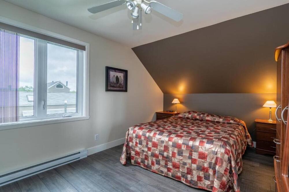 Photo of Bedroom in East Kootenay