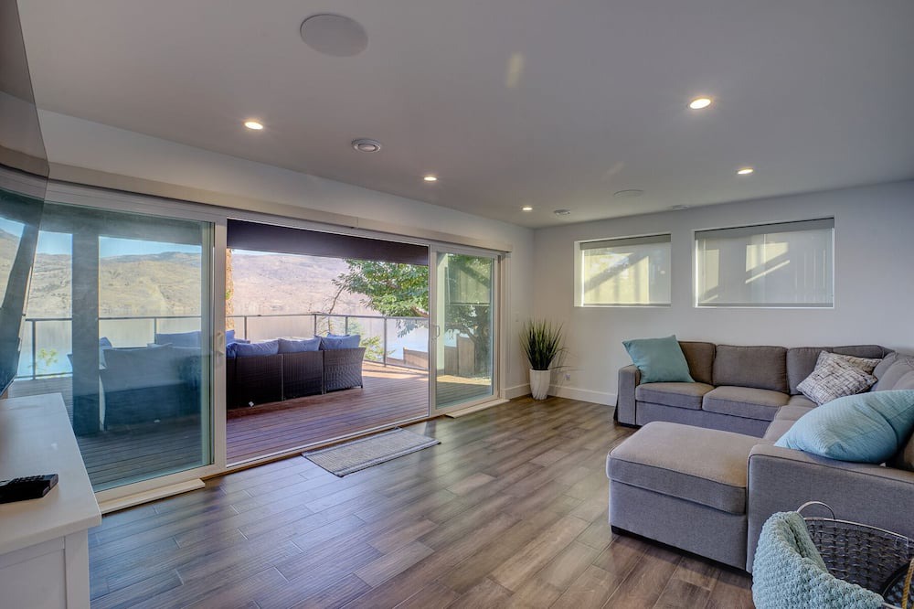 Photo of Livingroom in Central Okanagan