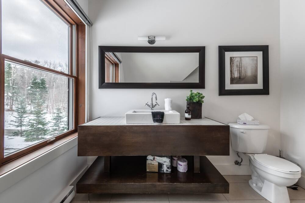 Photo of Bathroom in Lac Superieur Village
