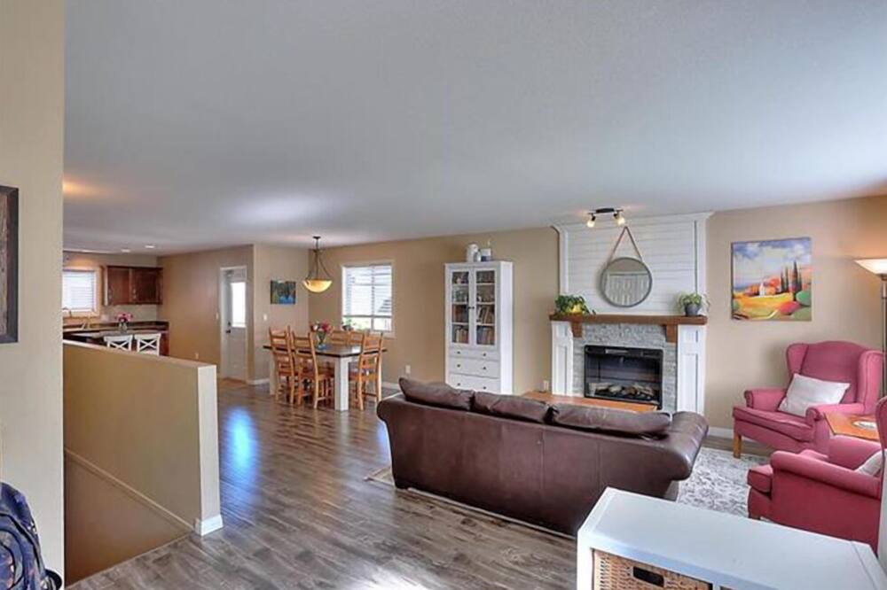 Photo of Livingroom in Central Okanagan
