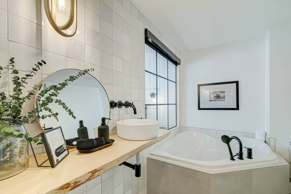Photo of Bathroom in Sainte-Agathe-des-Monts