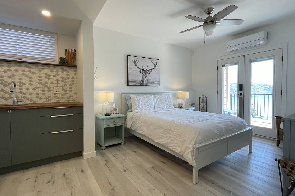 Photo of Bedroom in Central Okanagan