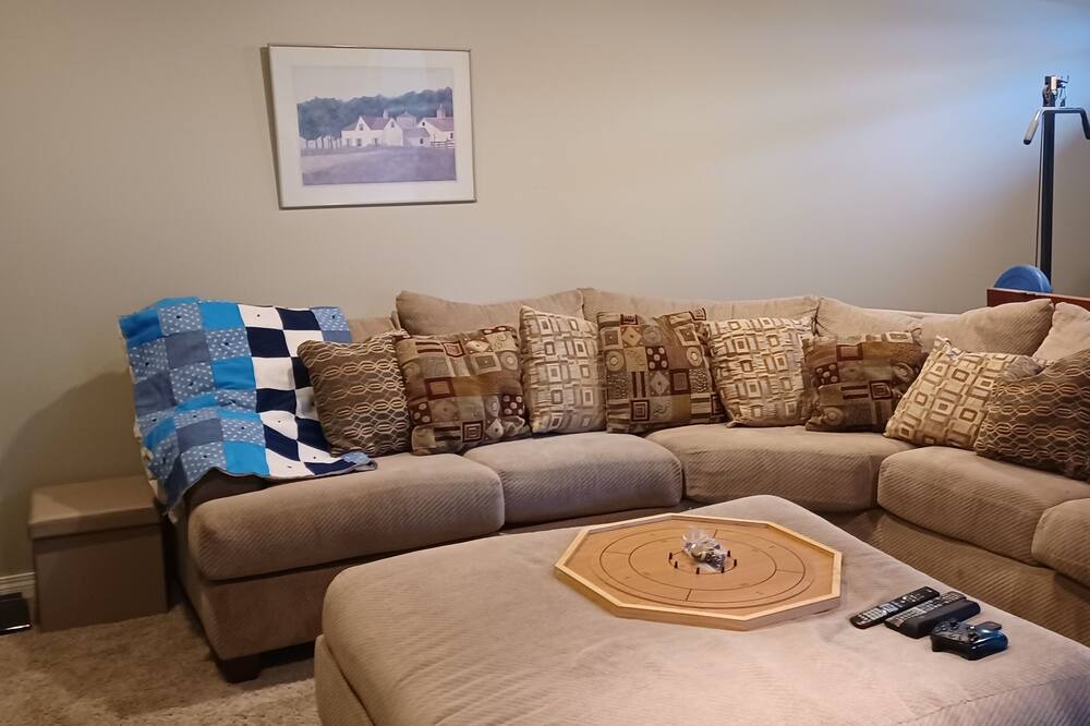 Photo of Livingroom in Daysland