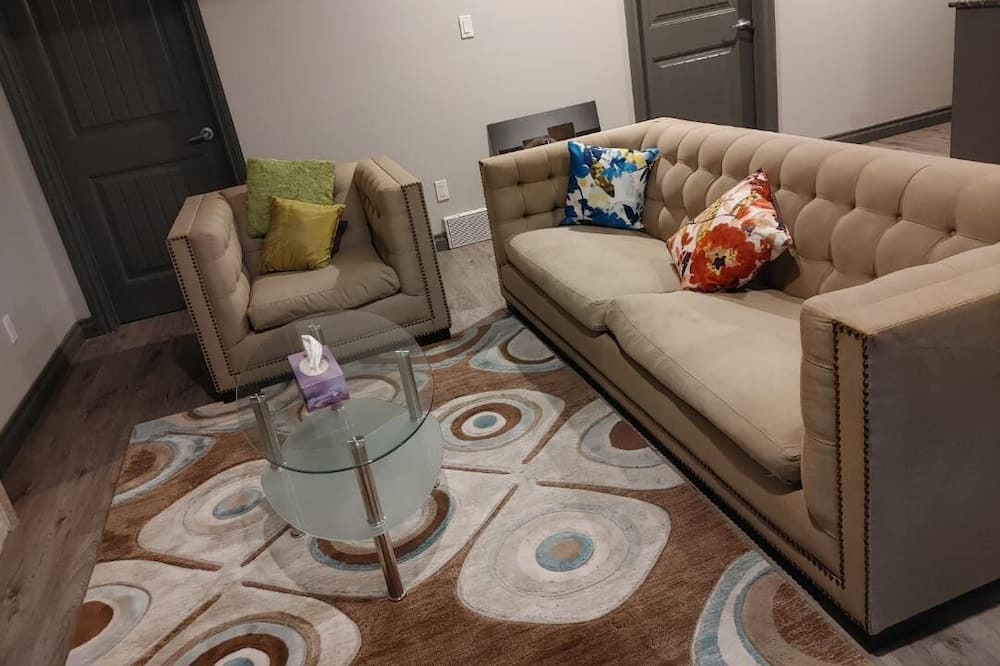 Photo of Livingroom in Evanston
