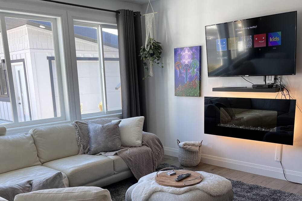 Photo of Livingroom in Central Okanagan