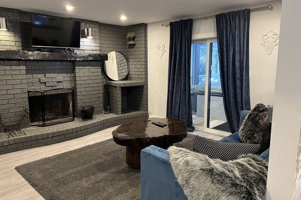 Photo of Livingroom in Collingwood