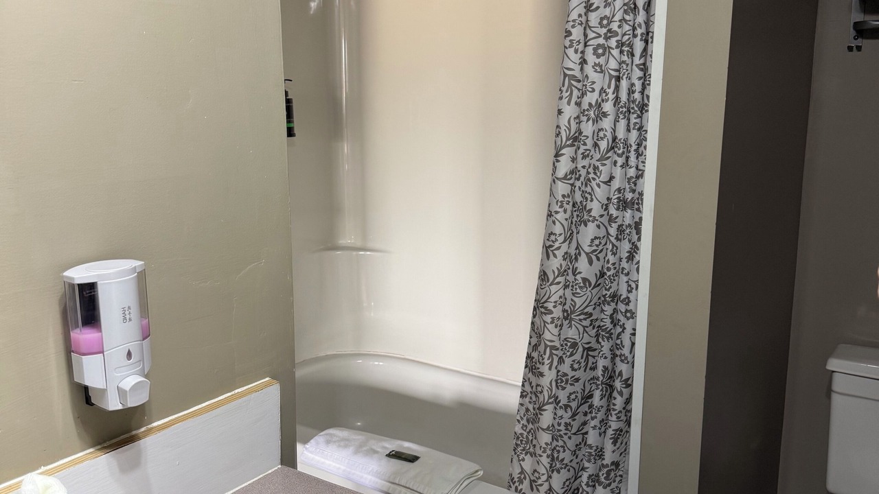 Photo of Bathroom in Golden