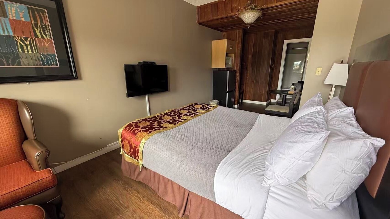 Photo of Bedroom in Golden