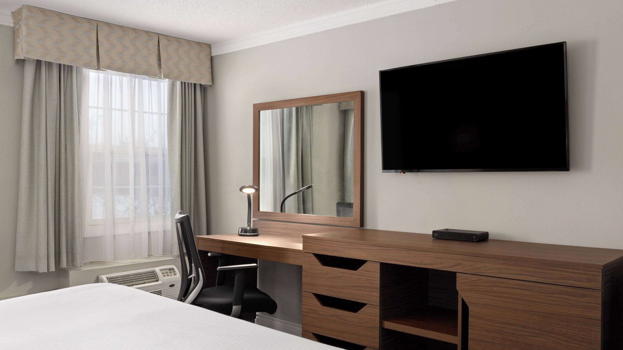 Photo of Bedroom in Edson