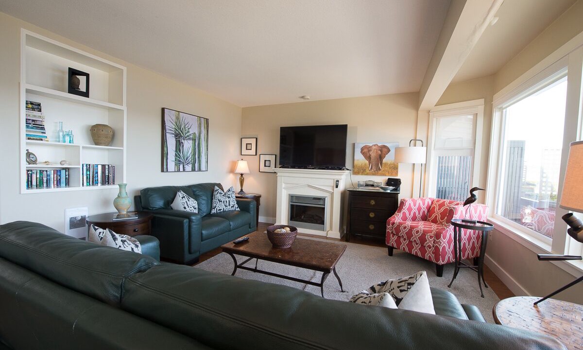 Photo of Livingroom in Campbell River