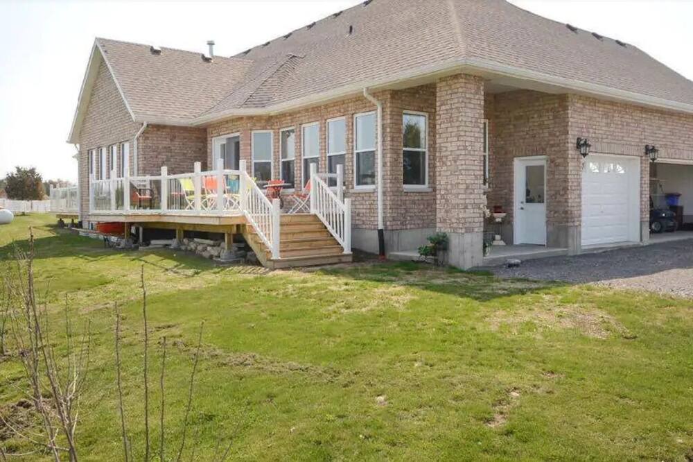 Photo of Outdoor in Carrying Place