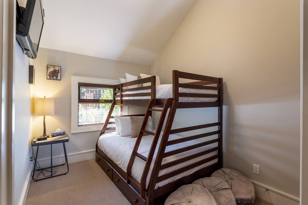 Photo of Bedroom in Whistler