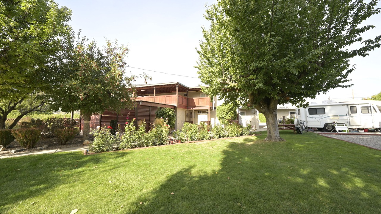 Photo of Outdoor in Oliver