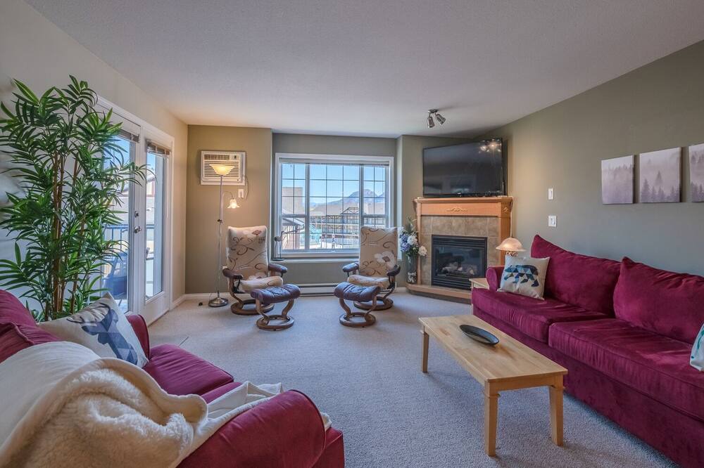 Photo of Livingroom in Okanagan-Similkameen