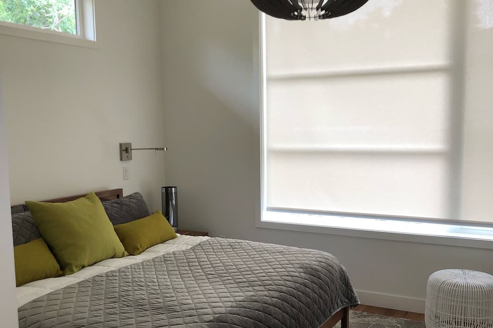 Photo of Bedroom in Okanagan-Similkameen