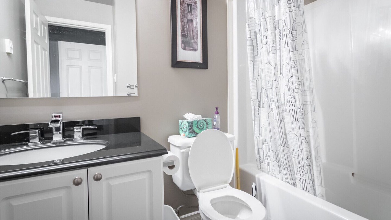 Photo of Bathroom in Courtenay