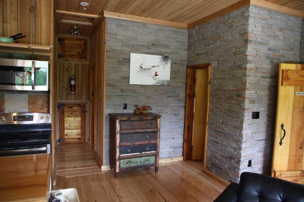 Photo of Livingroom in Moricetown